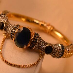 Elegant Gold and Blue Women's Bracelet on gold plating